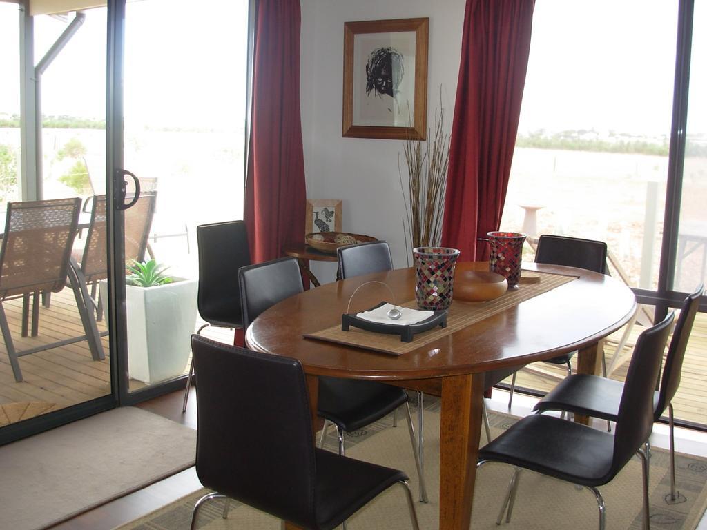 Linger Longer Cottages Port Elliot Rum bild