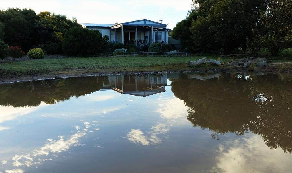 Linger Longer Cottages Port Elliot Exteriör bild