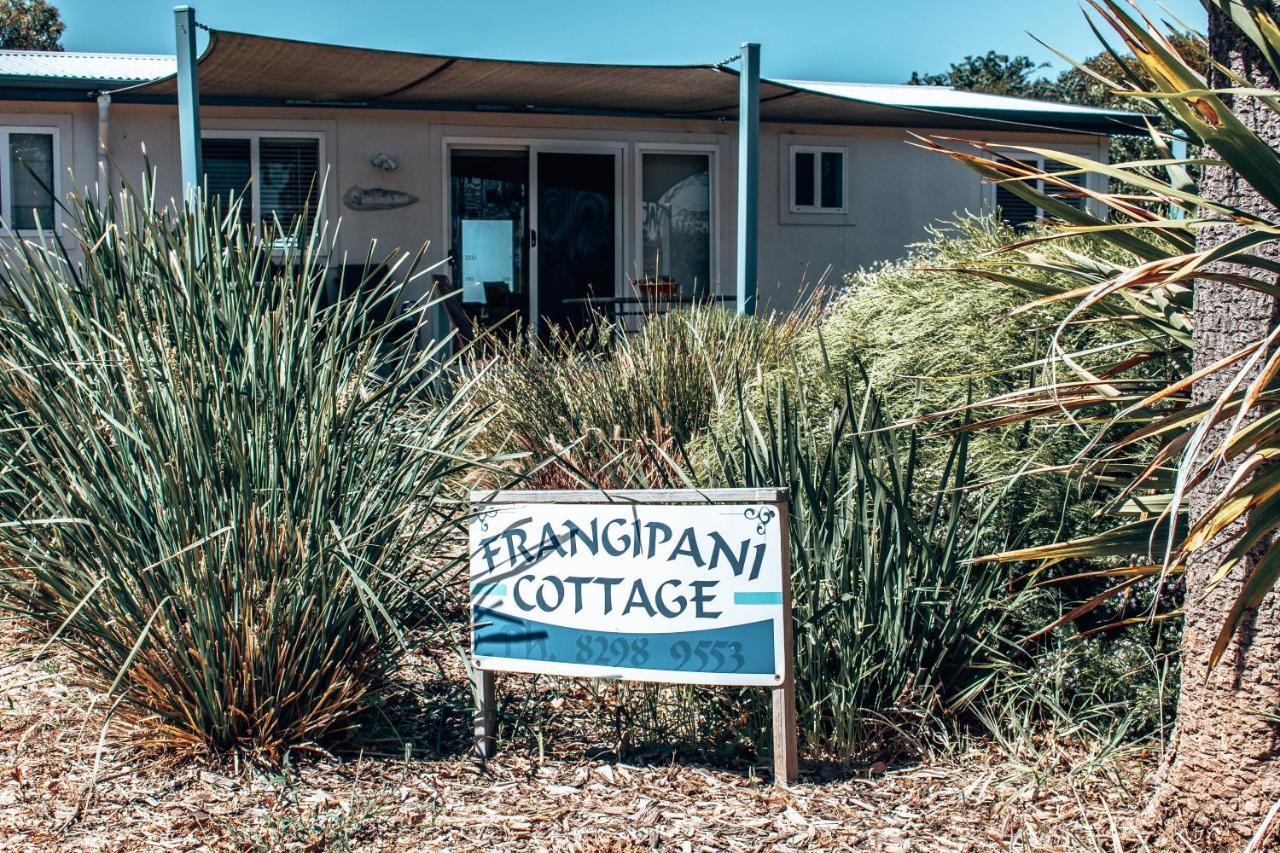 Linger Longer Cottages Port Elliot Exteriör bild